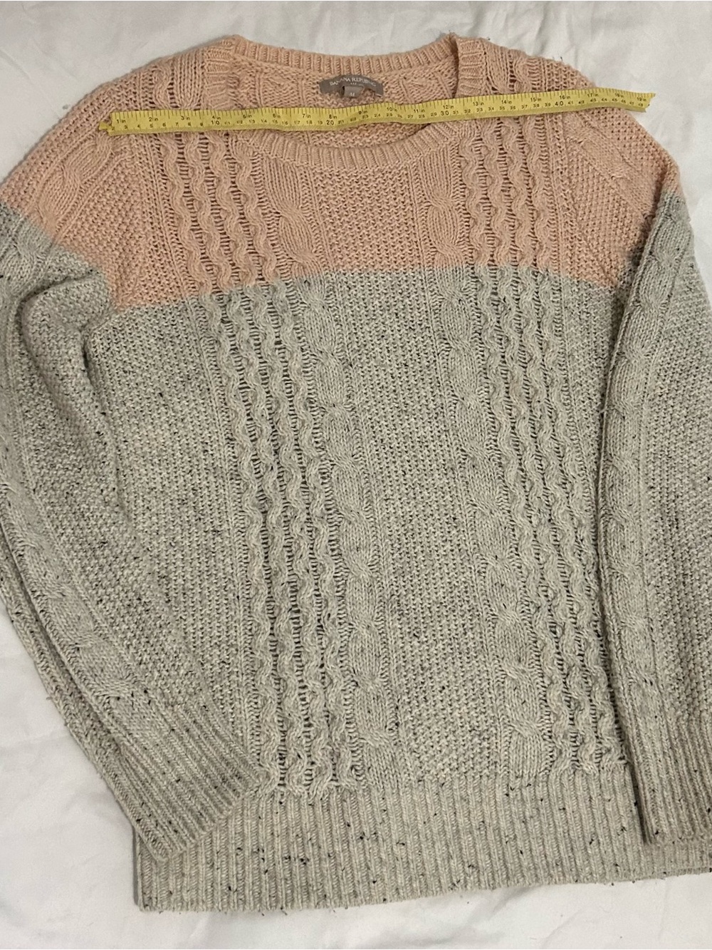 Banana Republic Color Block Crewneck Sweater in Gray & Pink